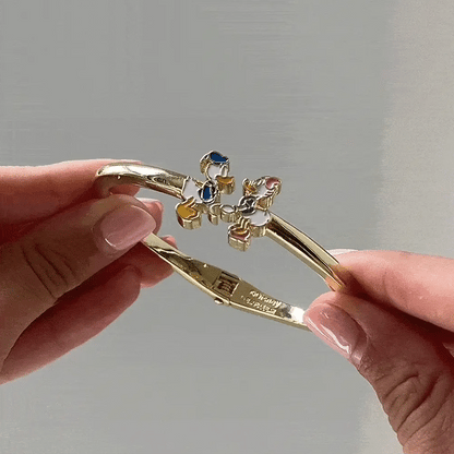 Disney Donald Duck & Daisy Duck Kissing Cuff Bracelet - Donald Duck & Daisy Duck