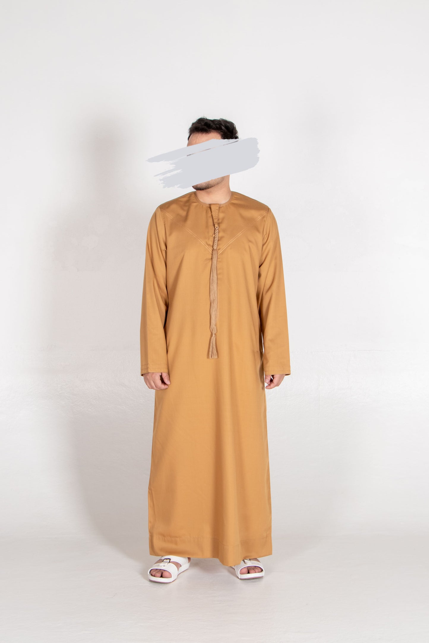 Golden Emirati Kandura