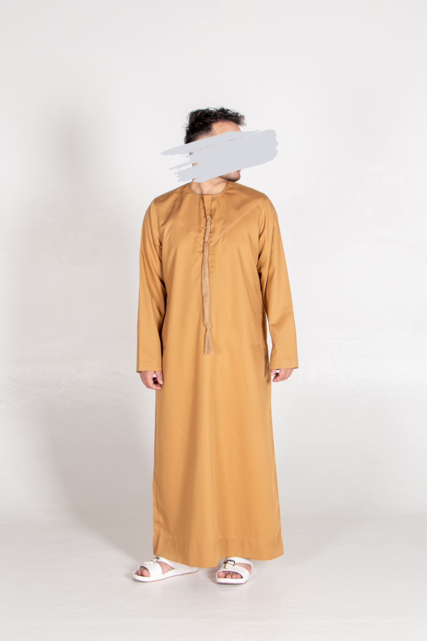 Golden Emirati Kandura