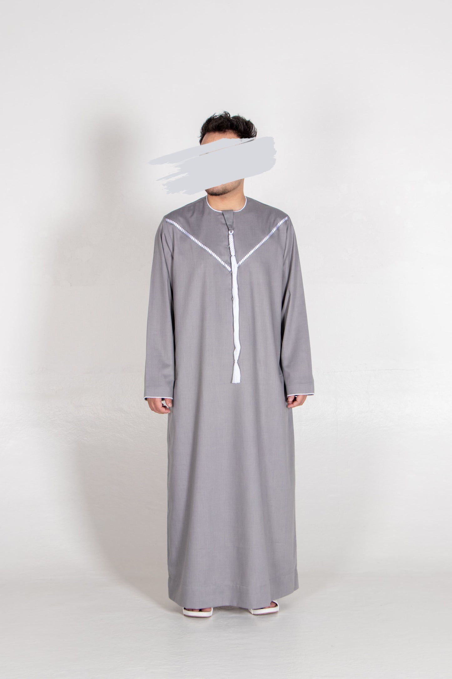 Gray Emirati Kandura