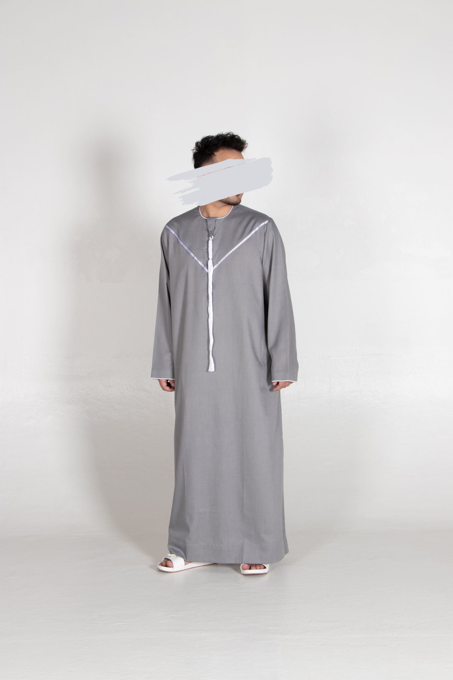 Gray Emirati Kandura