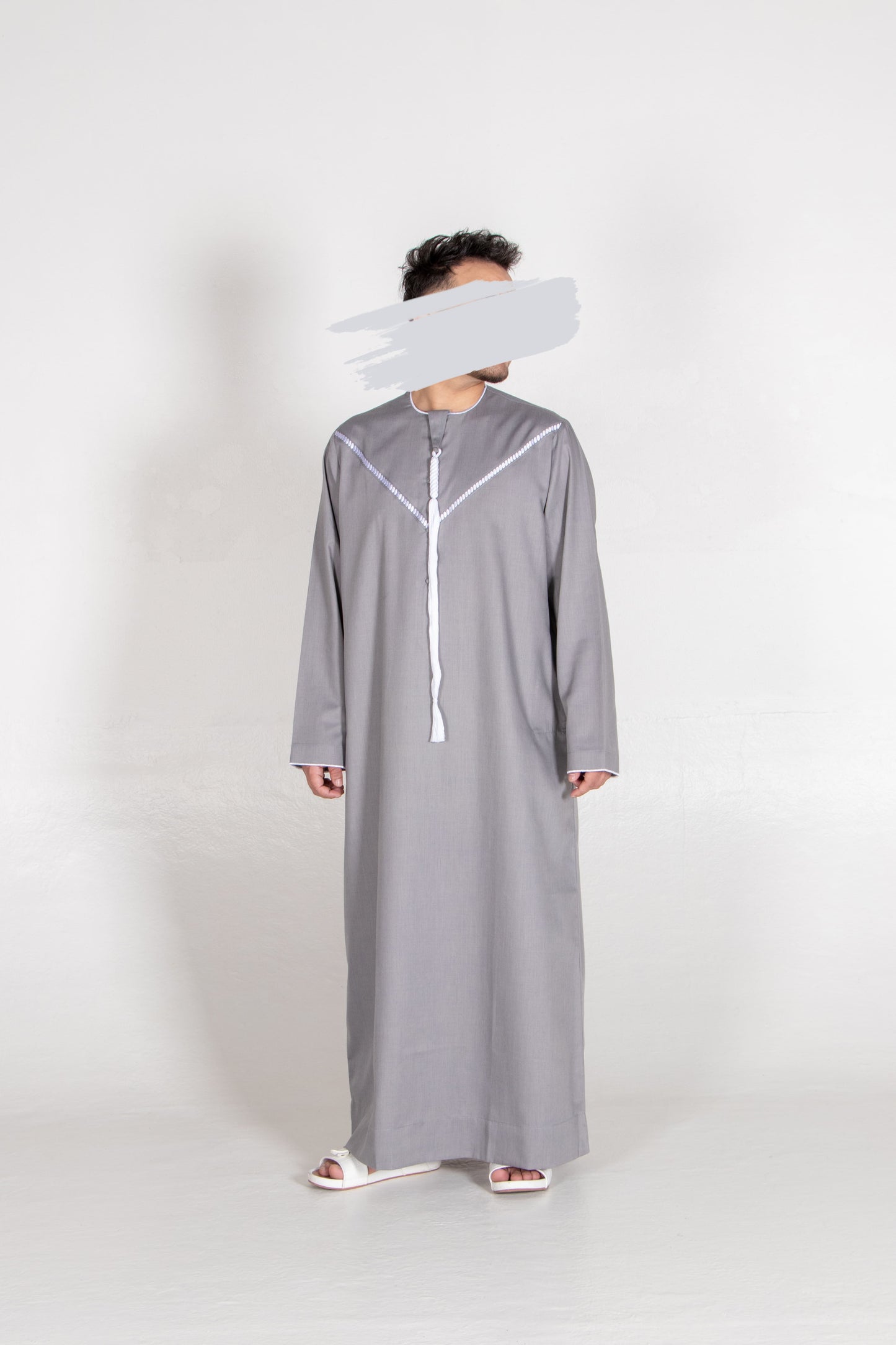 Gray Emirati Kandura
