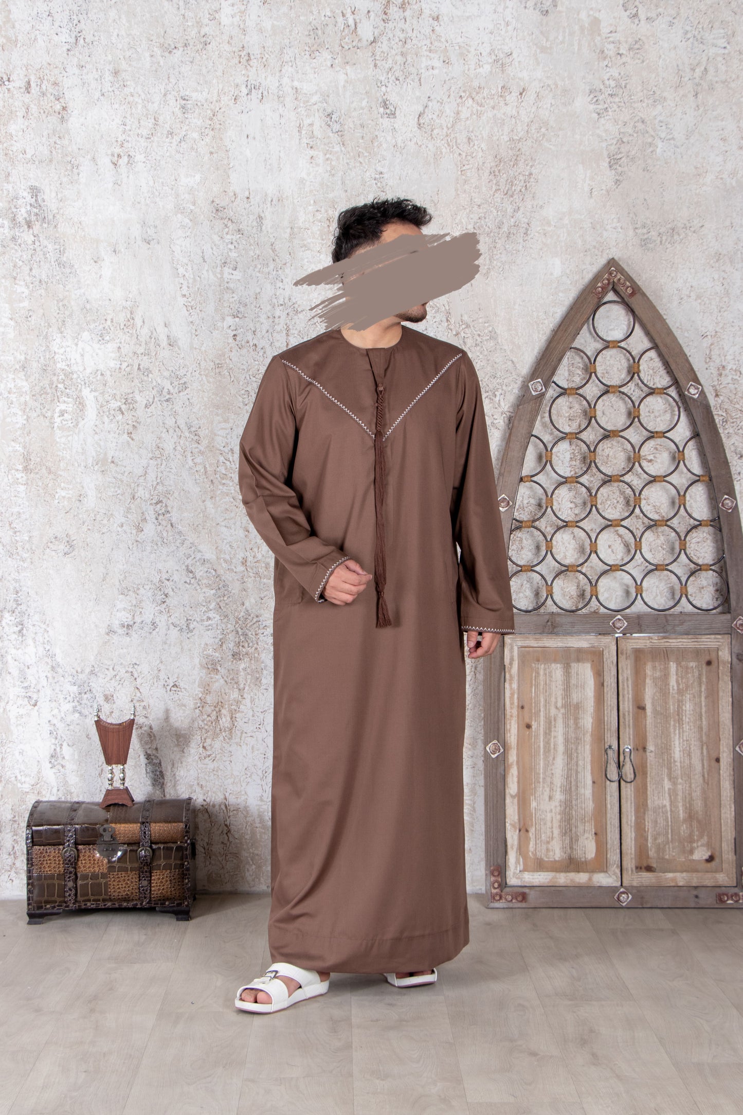 Chocolate Omani Thobe