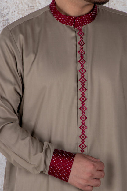Khaki Maroon Thobe